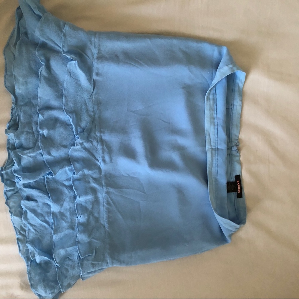 Small Express skirt of a beautiful light-blue color!